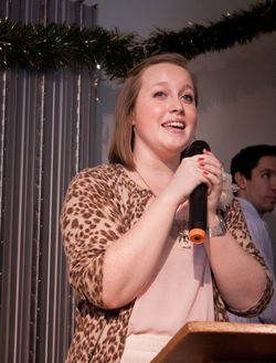 Elise Allanson singing some old favorites